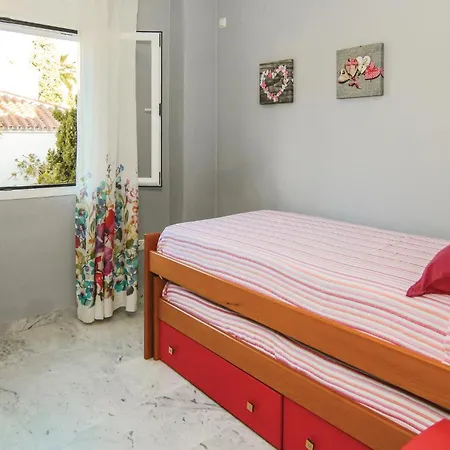 Lovely In With Wifi Apartment Marbella